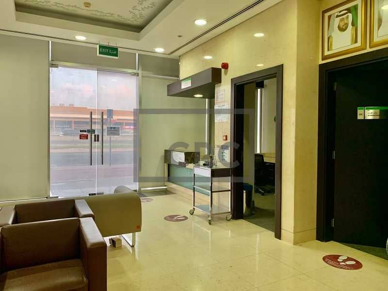 8 Premium Retail Facing SZR | Fitted As Clinic