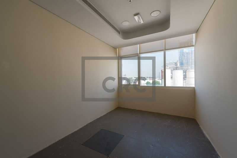 4 Semi Fitted Unit | Negotiable | Nice View