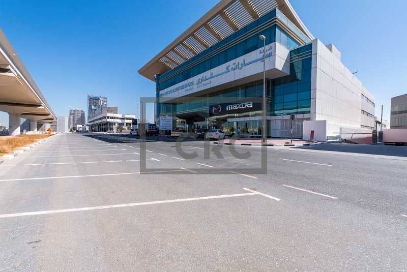 13 Ceiling  Flooring | Prime Location | Al Quoz