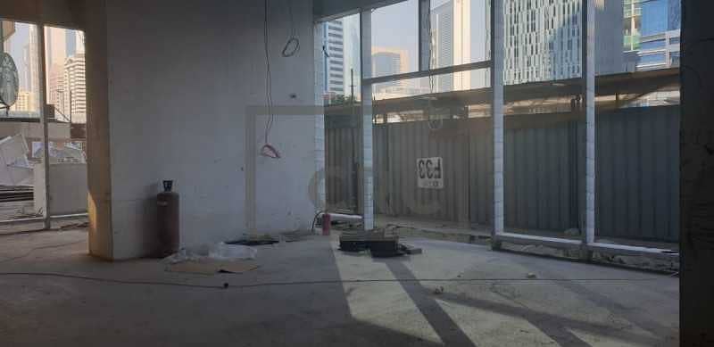 4 Retails on Sheikh Zayed Road