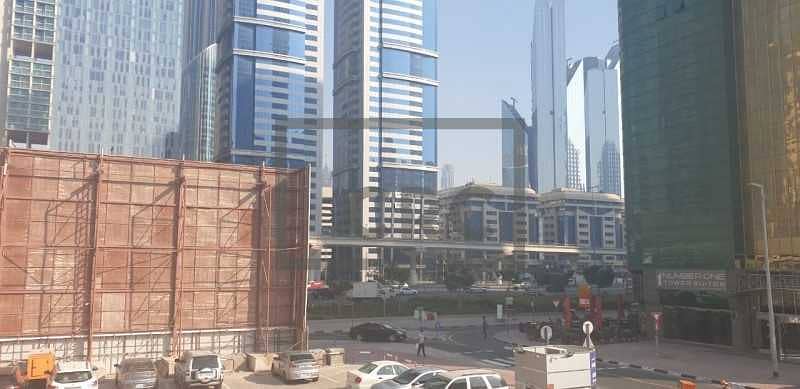 6 Retails on Sheikh Zayed Road