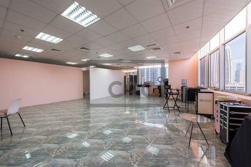 3 Fitted | Marble Floor| Vacant | Corner Unit
