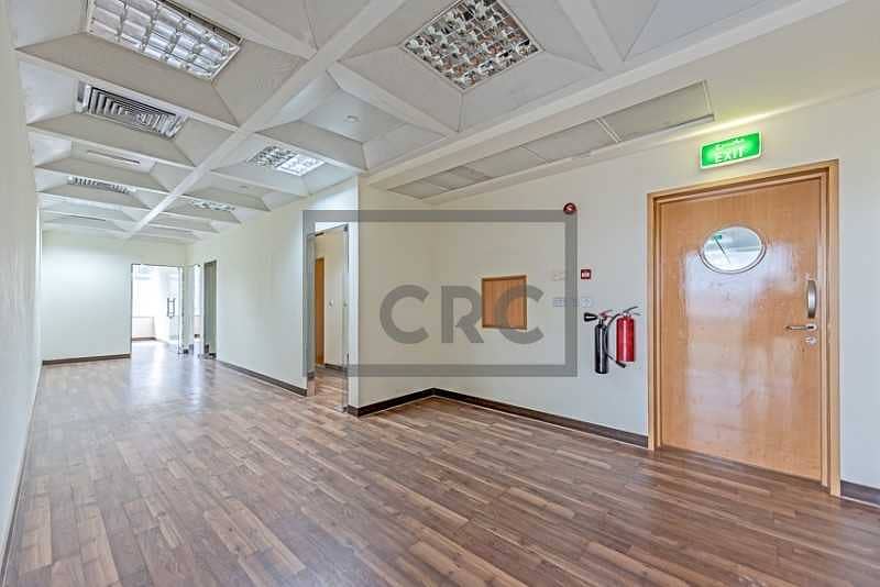 2 Fitted office | Close to metro | Chiller free