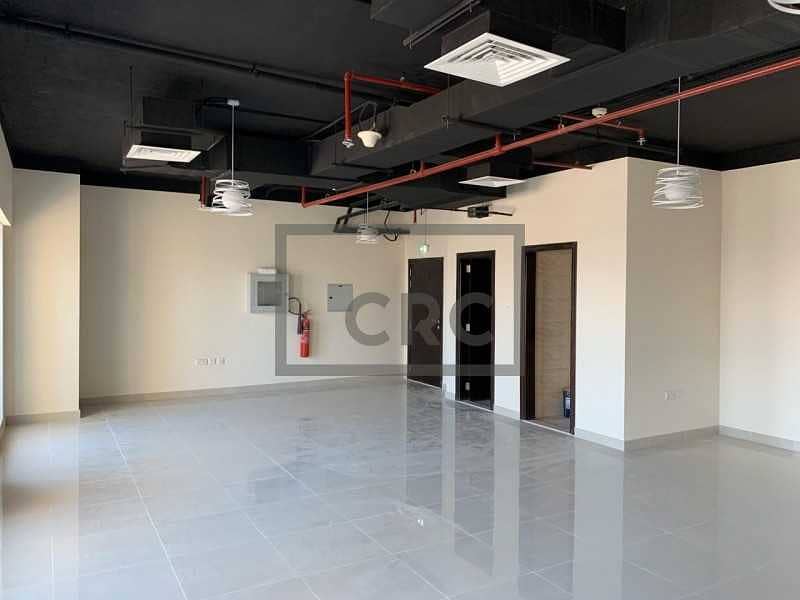 3 Stunning Office | Fitted with Balcony | Mid Floor