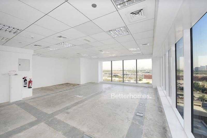 4 Fitted | Tecom | Free Zone | Thuraya Tower