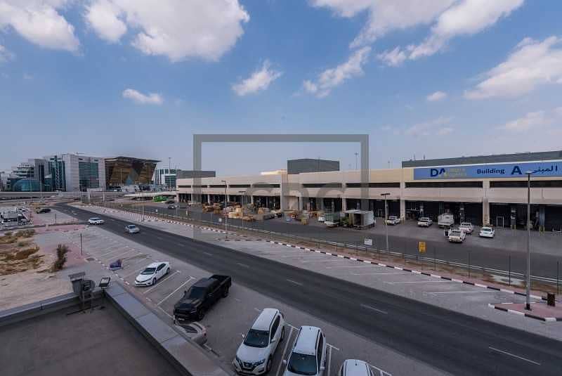 19 Dubai Int'l Airport | Fitted | With Partitions