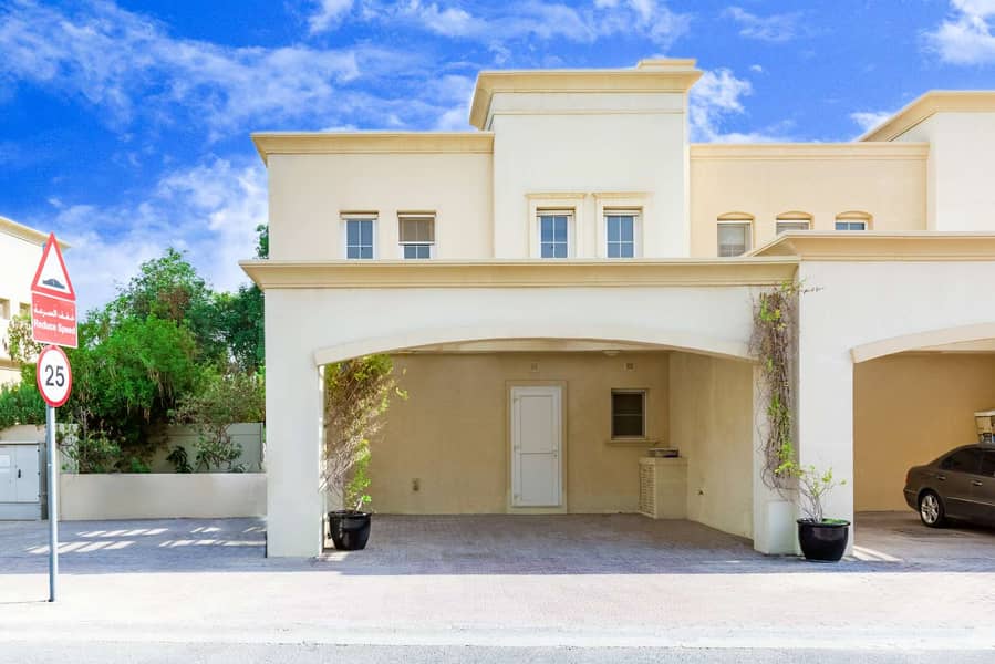 3 Spacious End Unit in The Springs