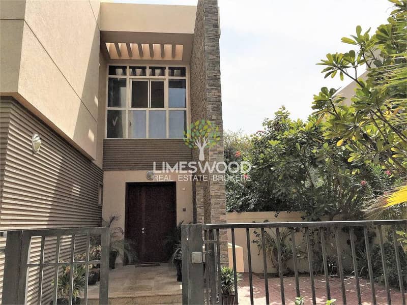 5 Bedroom Upgraded Modern Style Villa for Sale in DSO