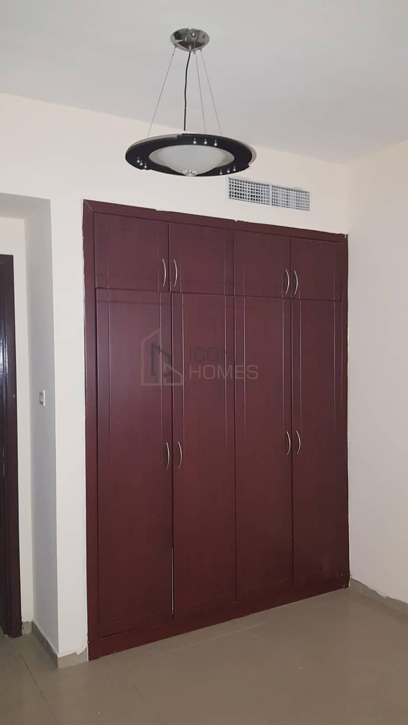 Covered Parking Free Chiller A/c Free Wardrobe Balcony