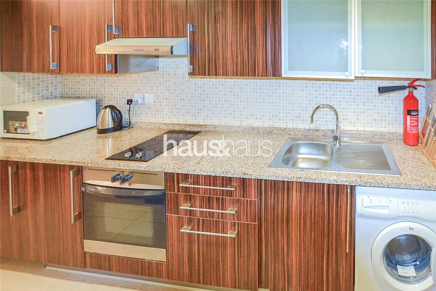 2 Studio| Fully furnished| Lake view| Available now