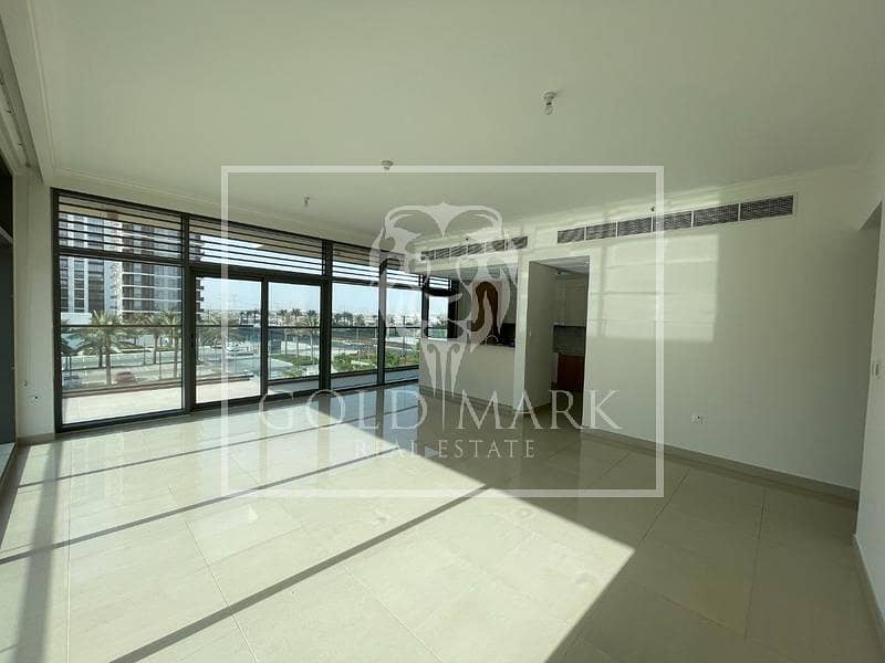 3 Park and Pool View | Agent On Site | October 2