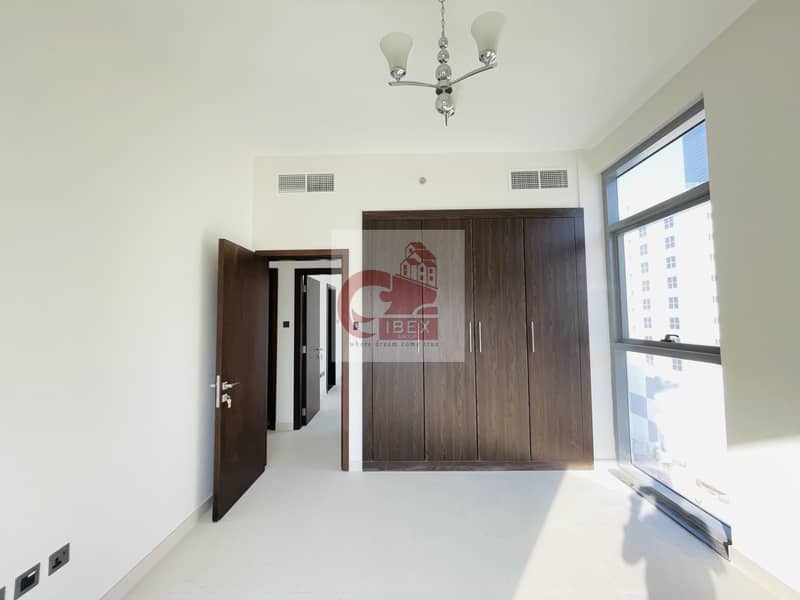 Brand new 2bhk with 1 month free near to world trade station on sheikh zayad road