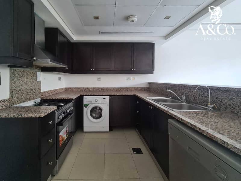 4 Corner Townhouse|Close to Shopping  Mall