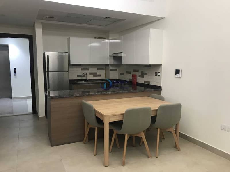 8 Brand New | Kitchen Equipped | Near Metro Station