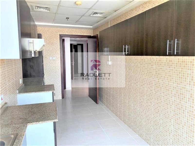 9 Huge 3 Bedroom Apartment with Netted Balcony