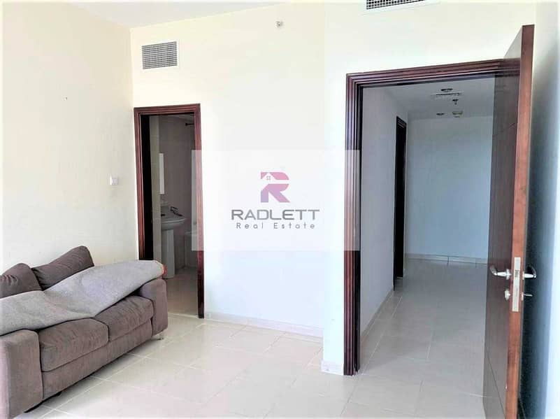 13 Huge 3 Bedroom Apartment with Netted Balcony