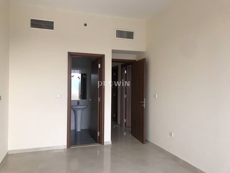 8 Beautiful Two Bed Apt  With Big Balcony |Luxury Spacious  | Great Amenities | JVC !!!