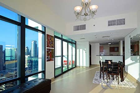 Bright Unit | Lake View | Floor To Ceiling