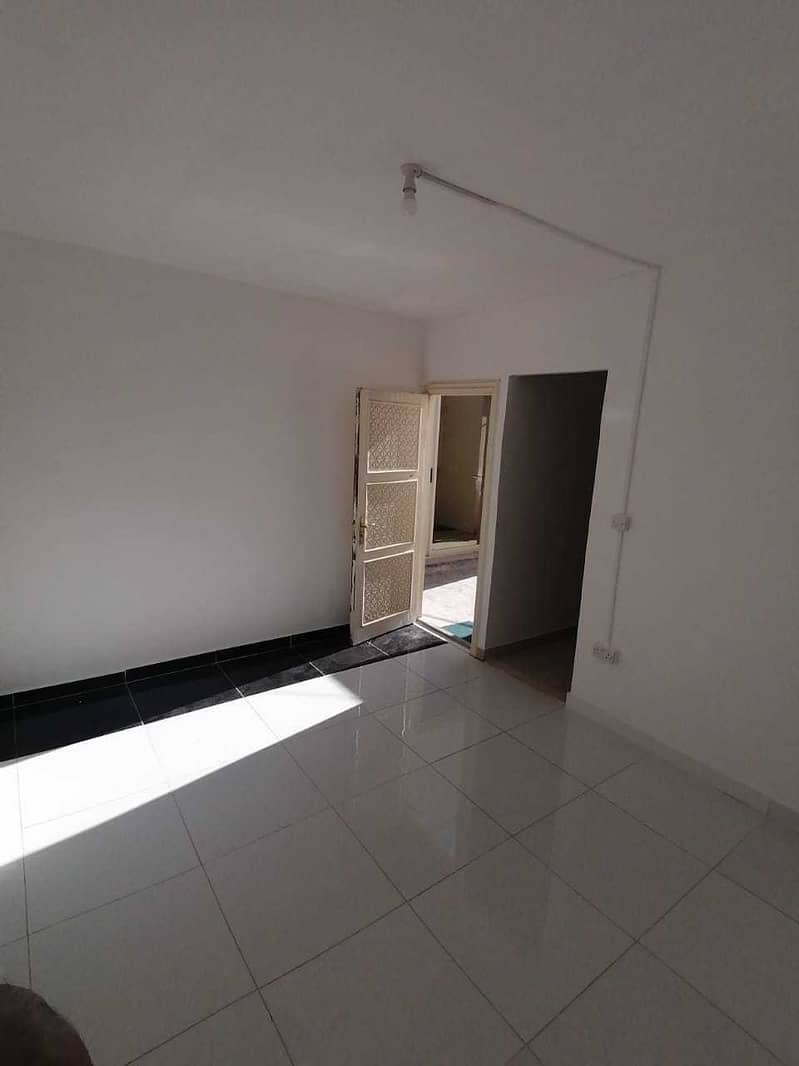 97 FOR RENT incloud  Studio in backe side unvirsal Hospital  delma strret 12 payment