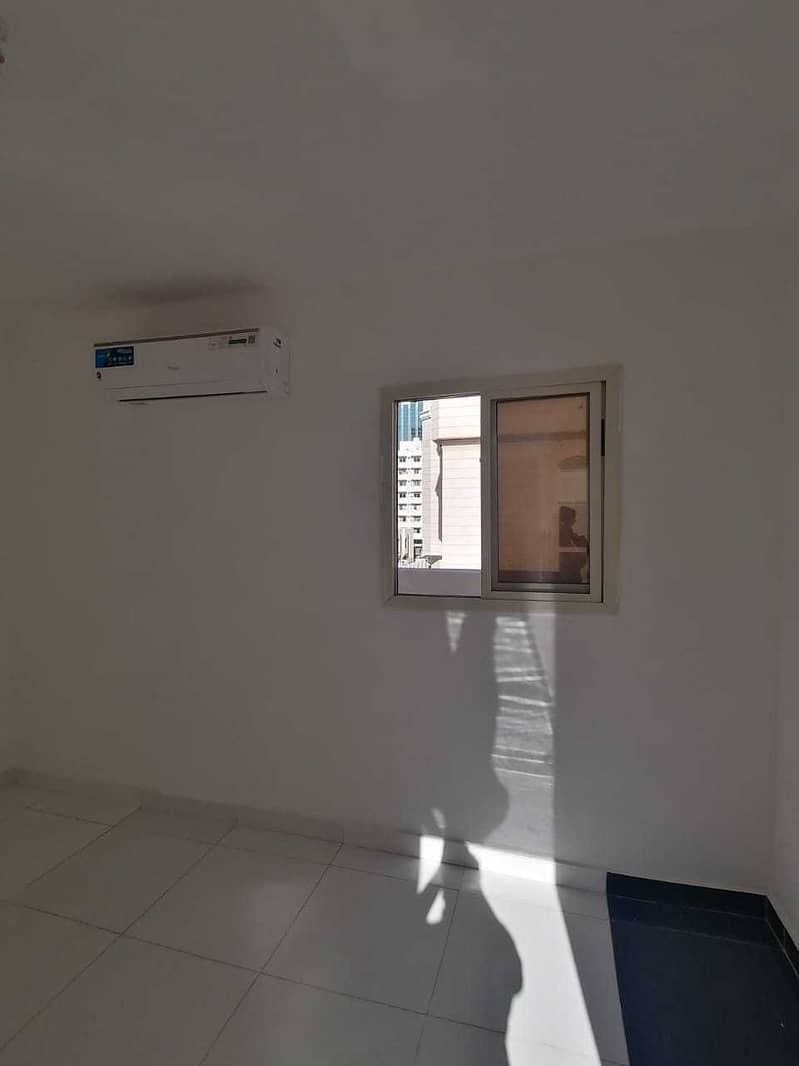 101 FOR RENT incloud  Studio in backe side unvirsal Hospital  delma strret 12 payment