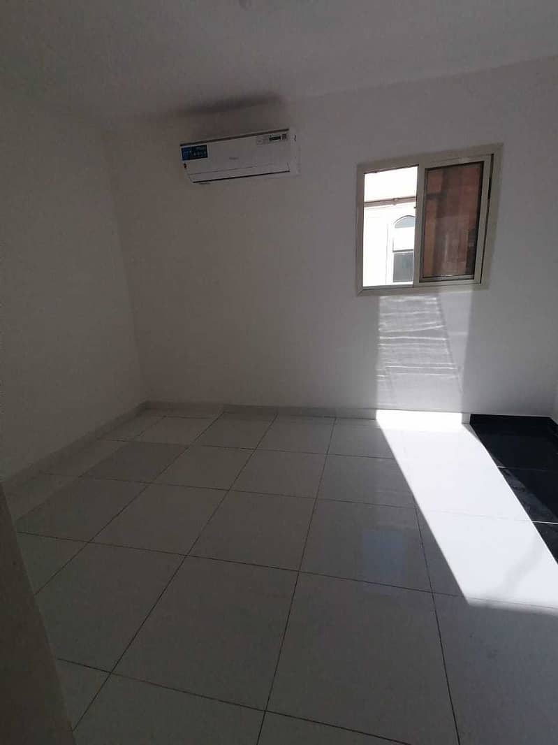 116 FOR RENT incloud  Studio in backe side unvirsal Hospital  delma strret 12 payment