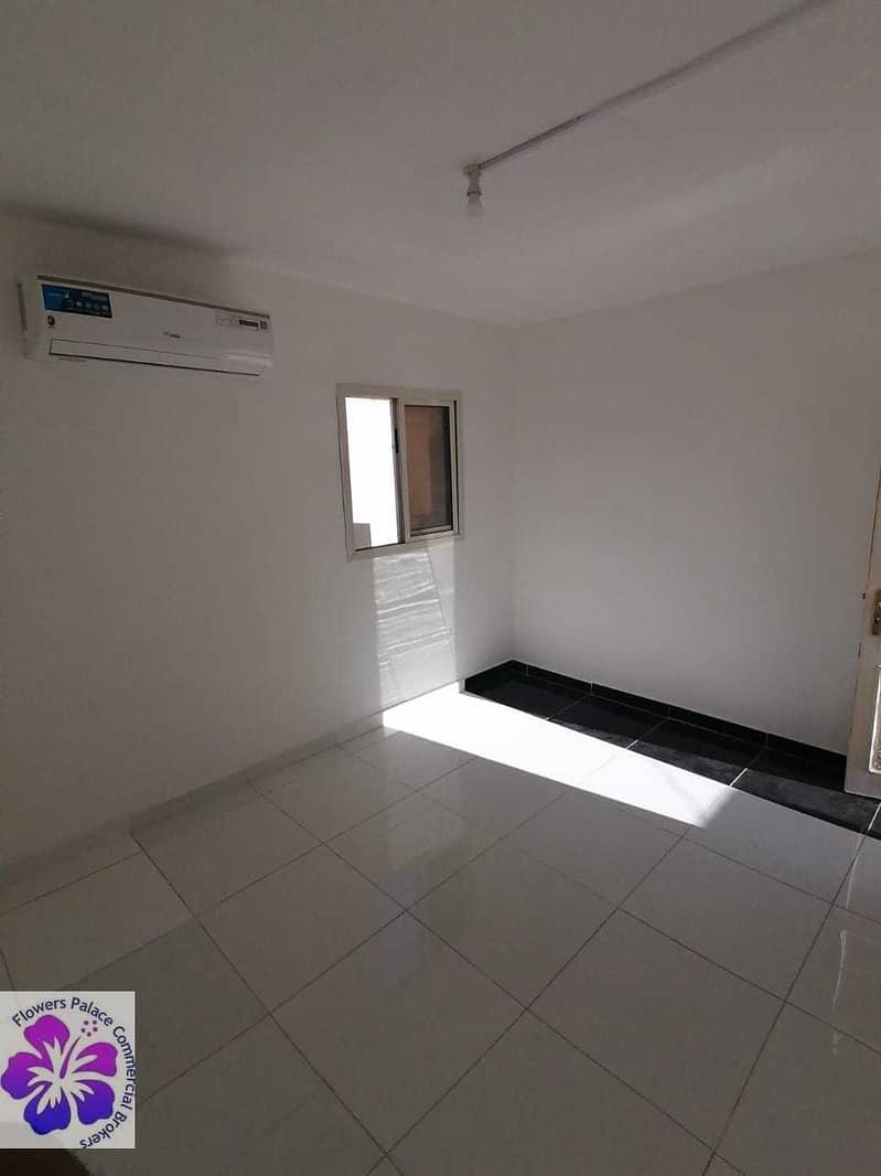 119 FOR RENT incloud  Studio in backe side unvirsal Hospital  delma strret 12 payment