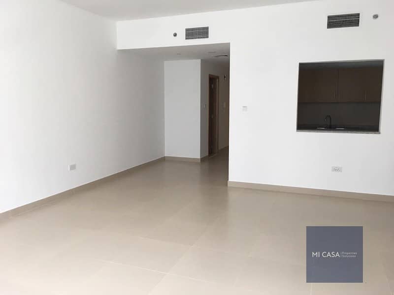 4 Available | Spacious and modern + balcony