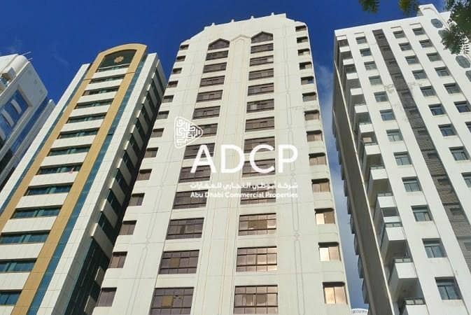Квартира в Аль Дафра, 3 cпальни, 60000 AED - 4374794