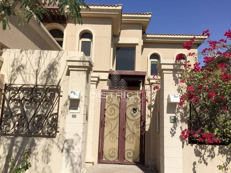 Vacant for Sale! 4 BR Villa in Golf Garden