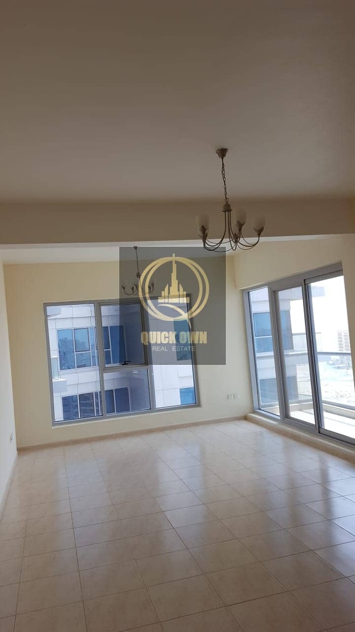 Big and Beautiful 2 Bedroom in Skycourt Towers E