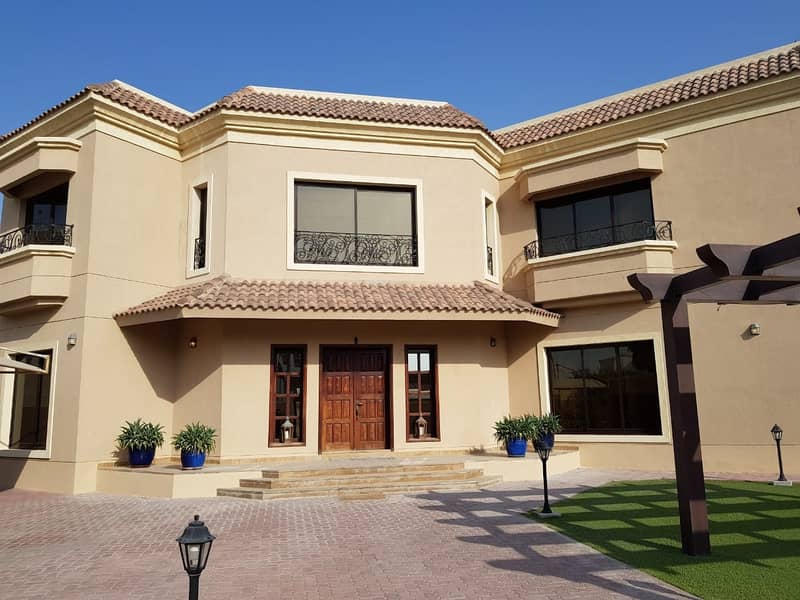 LUXURY 5BR VILLA WITH POOL FOR RENT IN WARQA