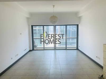 | Hot Deal | 1 Bedroom With Balcony Lake View In GCV1