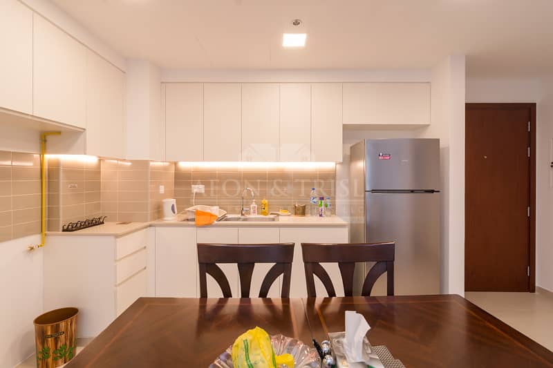 9 Balcony | Well-kept 2 Bed | Fitted kitchen