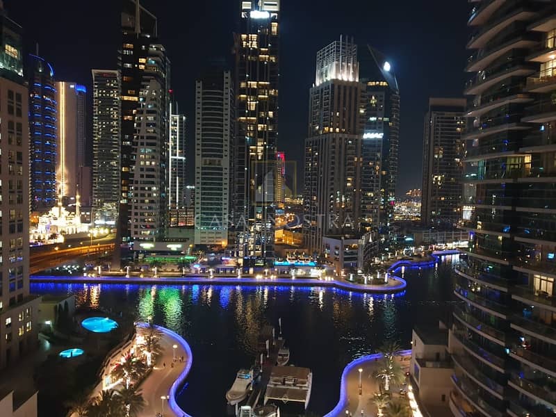 位于迪拜码头，迪拜滨海漫步区 的住宅楼 300000000 AED - 5252708