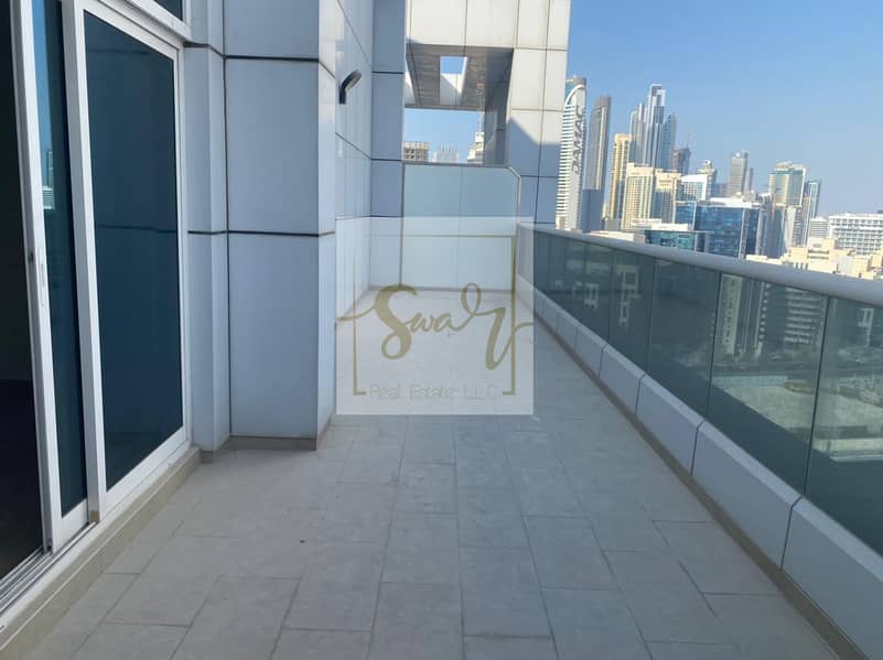 Luxury Living,  2+Maids  in Business Bay , Canal View