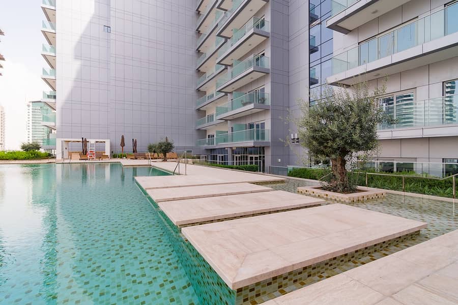 10 Fully furnished|Signature Hotel|Next to Dubai Mall