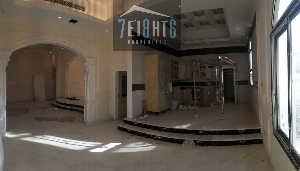 Ground floor bungalow style: 5 b/r indep villa + large servant quarters + drivers room + garden for rent in Khawaneej 2