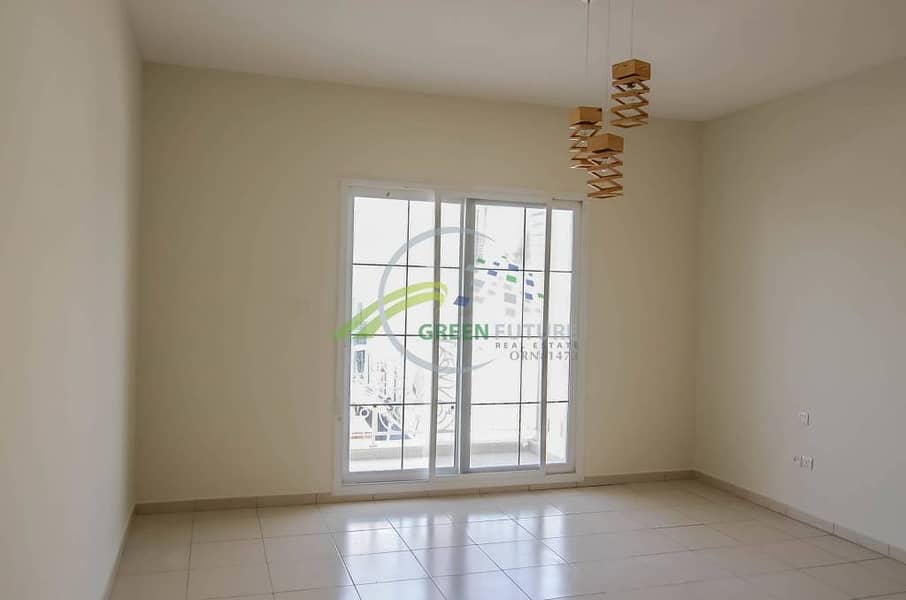 Maintained Rented unit in Convenient Area