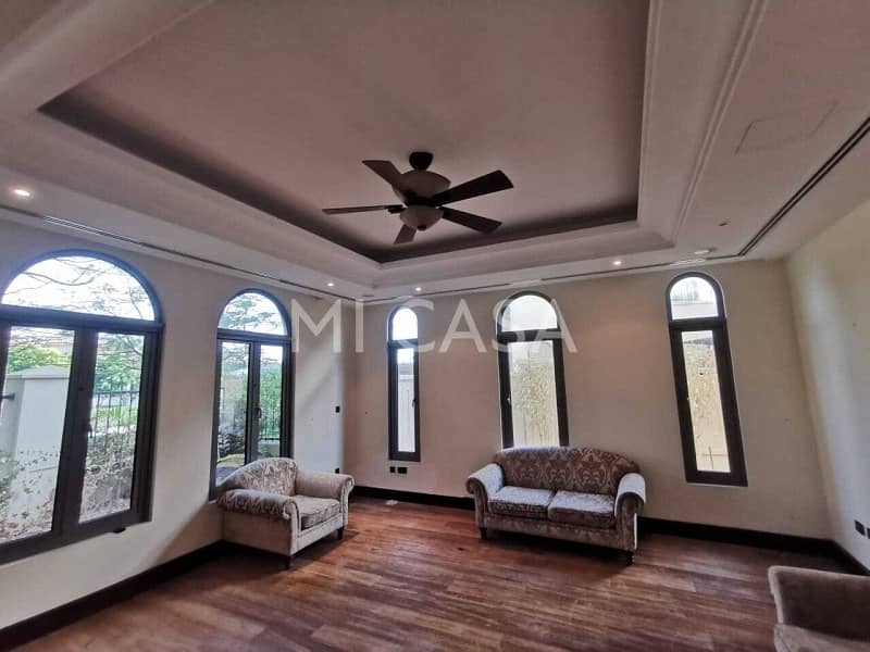 12 Gorgeous view | Private elevator + maid's room