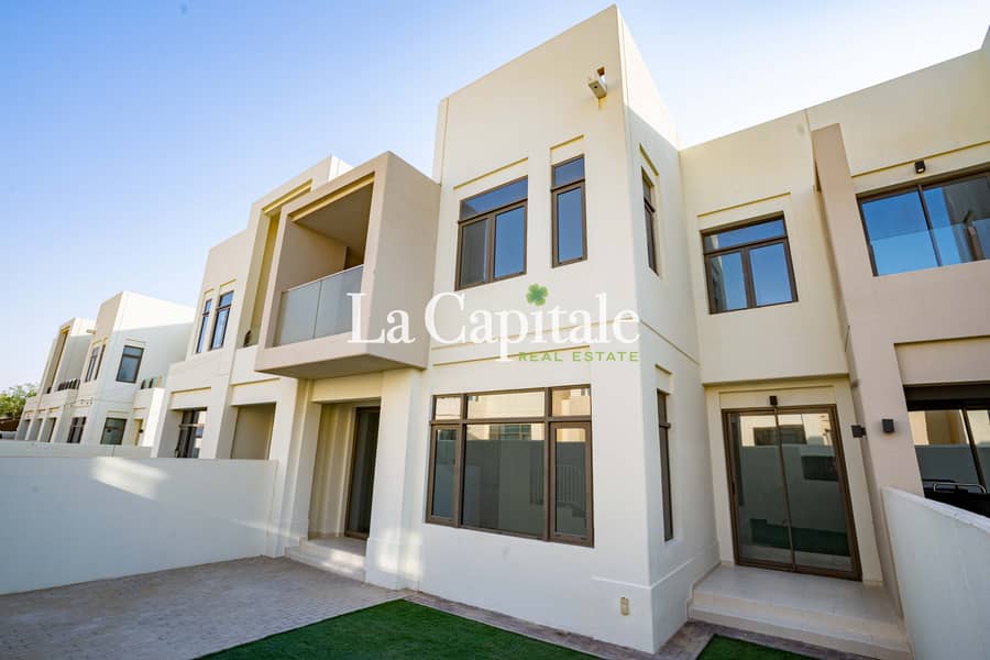 Near to Pool & Park | Type J Mid Unit Near to Pool & Park | Type J Mid Unit