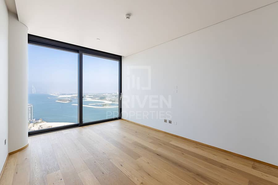 8 Exclusive Penthouse | Stunning Sea Views