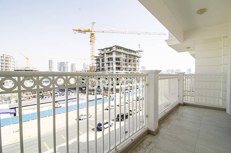 6 Great Quality with Pool View Heart of Arjan