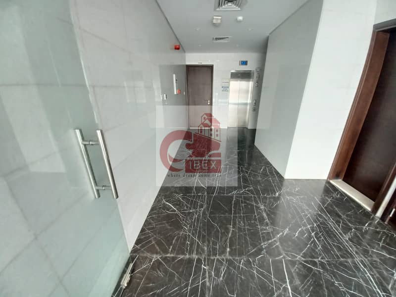 Very spacious and lavish 1bhk just 23k in Muwaileh sharjah