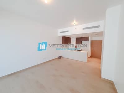 2 Bedroom Flat for Sale in Jumeirah, Dubai - Sea View| Low Floor| Large Terrace| 2mins to Beach