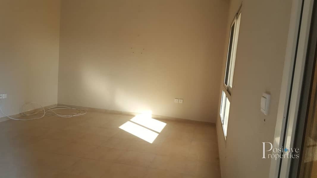 7 2 Bed | Balcony  | Semi Closed Kitchen | Terrace