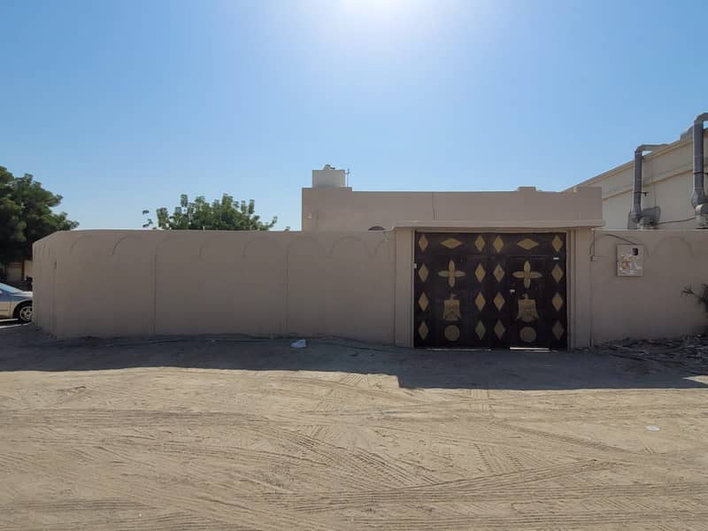 For rent a ground house in Al Rawda