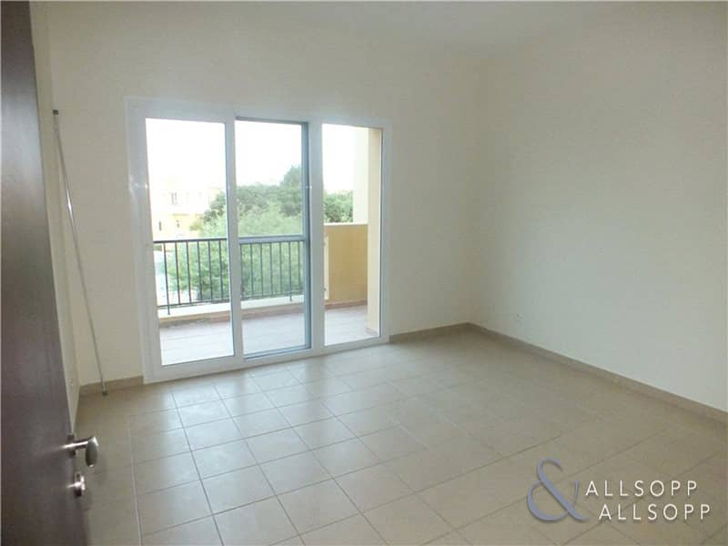 6 Type C | Vacant Dec | Close To Pool 2 Bed