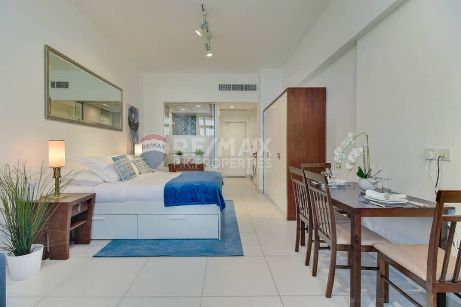 4 Fully furnished | Marina views | Stylish design