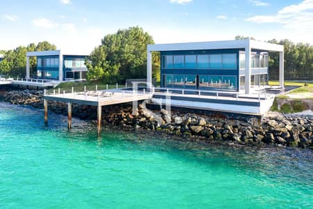 Exclusive ♛Luxurious Villa w/ Private Beach!