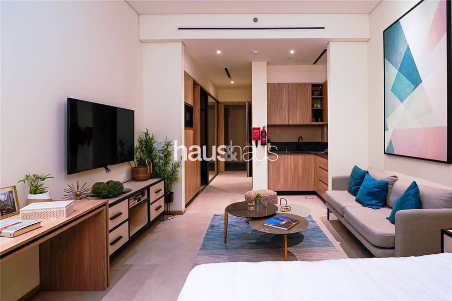 Fully Furnished Luxury Studio | Immaculate | New